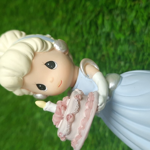 Precious Moments Disney Showcase Cinderella Musical - Picture 3 of 10